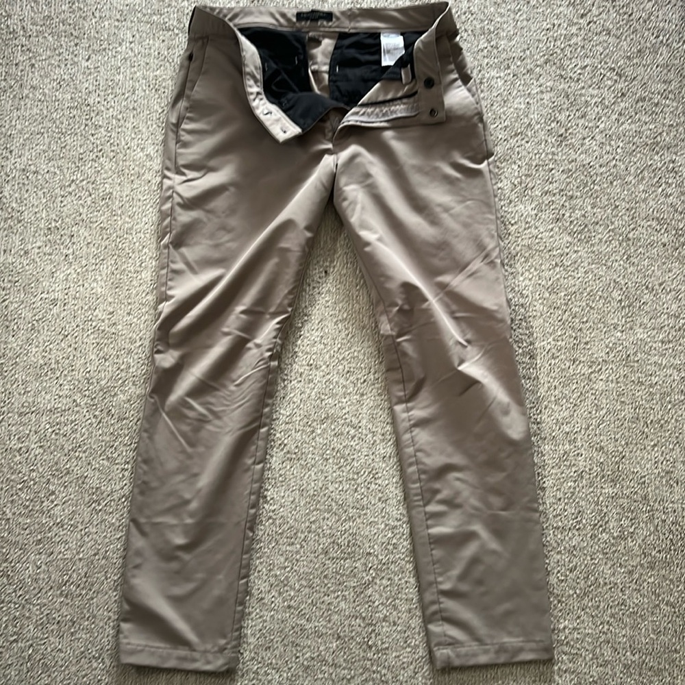 Banana Republic Slim City tech Pant 31x30 khaki